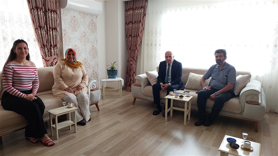 Anneler Günü Kutlu Olsun